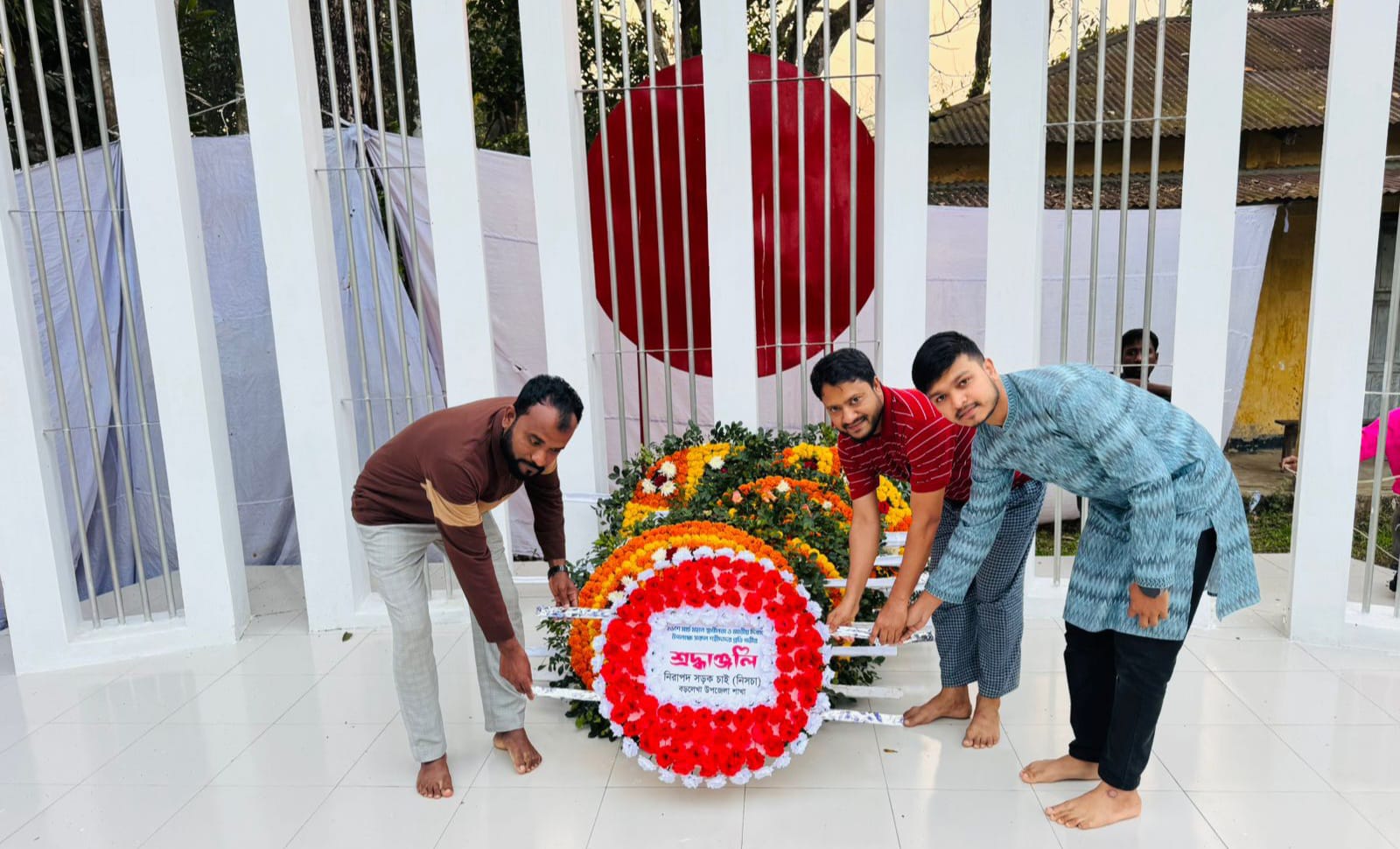 মহান স্বাধীনতা দিবসের প্রথম প্রহরে বড়লেখায় শহীদদের প্রতি নিসচা’র বিনম্র শ্রদ্ধাঞ্জলি