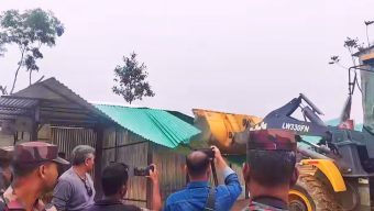 জাফলংয়ে উচ্ছেদ অভিযান ঘিরে বিতর্ক-দুটি ঘর ভাঙায় ক্ষোভ, প্রশ্নে প্রশাসনের ভূমিকা
