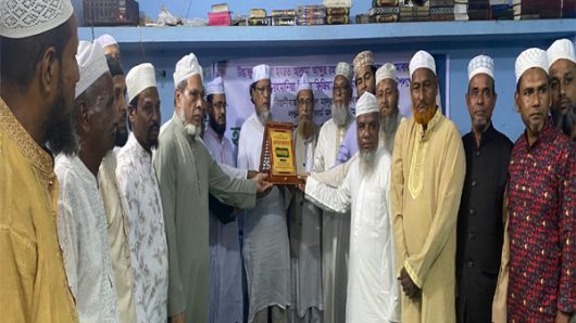 রহমানিয়া টুকা মাদ্রাসায় সংবর্ধনা অনুষ্ঠান: আল্লামা আব্দুর রহমান বর্ণীর স্মারক গ্রন্থ প্রকাশের ঘোষণা