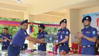 বড়লেখা থানার ওসি মনিরুজ্জামান খান শ্রেষ্ঠ ওসি নির্বাচিত