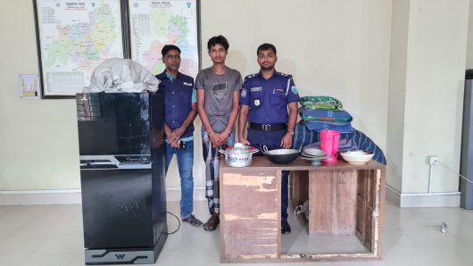 বড়লেখা থানা পুলিশের অভিযানে চুরি যাওয়া মালামাল উদ্ধারসহ চোর গ্রেফতার