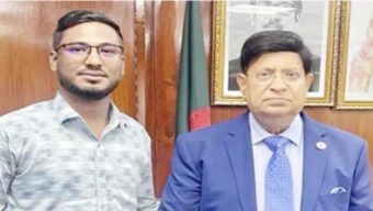 সিলেট-১ আসনের এমপি ও পররাষ্ট্রমন্ত্রী ড. এ কে আব্দুল মোমেনের ব্যক্তিগত কর্মকর্তা হিসেবে সালাহ উদ্দিন আহমেদ নিয়োগপ্রাপ্ত”