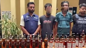 মৌলভীবাজারে ৮০ বোতল বিদেশি মদসহ ট্রাক জব্দ, গ্রেফতার ২